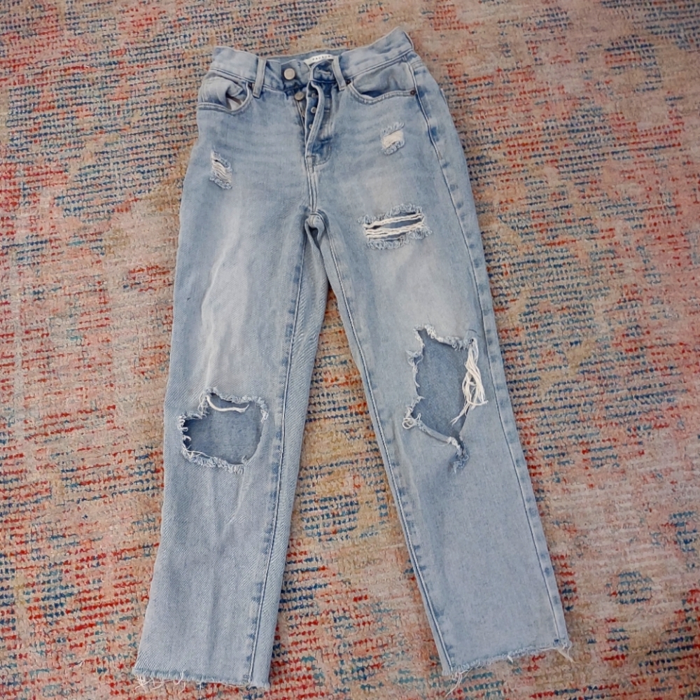PacSun Size 23 high rise straight jeans.